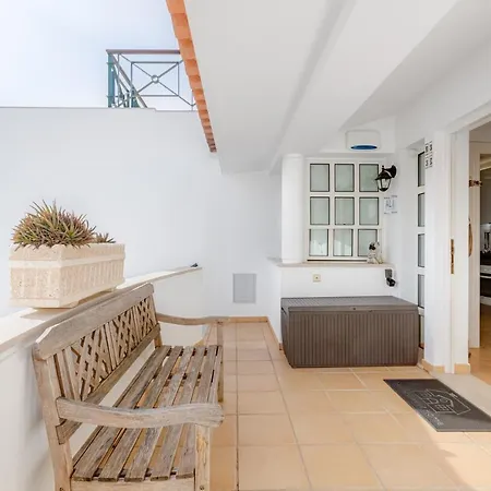 Vilasol - Captain's Wonderful Retreat For 4 With Ac Facing The Gardens *