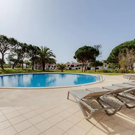 Vilasol - Captain's Wonderful Retreat For 4 With Ac Facing The Gardens Apartmán